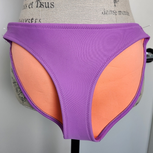 Triangl Bikini Bottoms Sugar Plum Purple - Picture 6 of 9